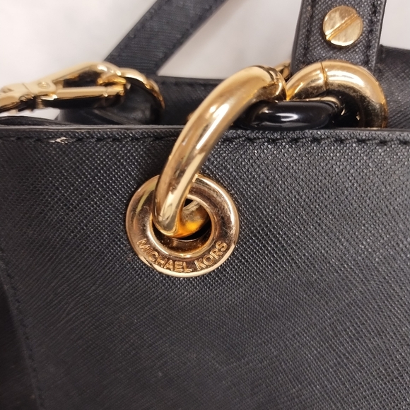 MICHAEL KORS BLACK LUXURY LEATHER CYNTHIA TOTE - Picture 8 of 10